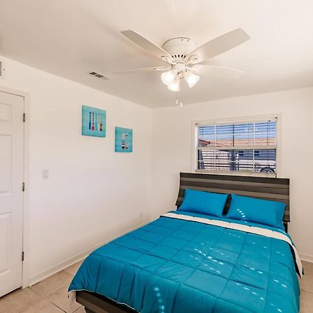 New! Dock Canal Family Home W/Pool & Gulf Access! North Fort Myers Esterno foto