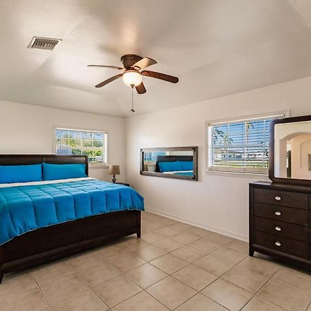 New! Dock Canal Family Home W/Pool & Gulf Access! North Fort Myers Esterno foto