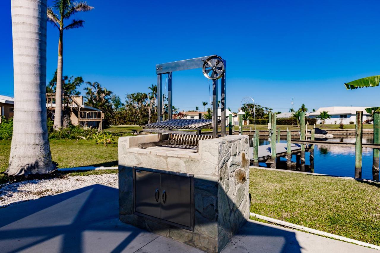 New! Dock Canal Family Home W/Pool & Gulf Access! North Fort Myers Esterno foto