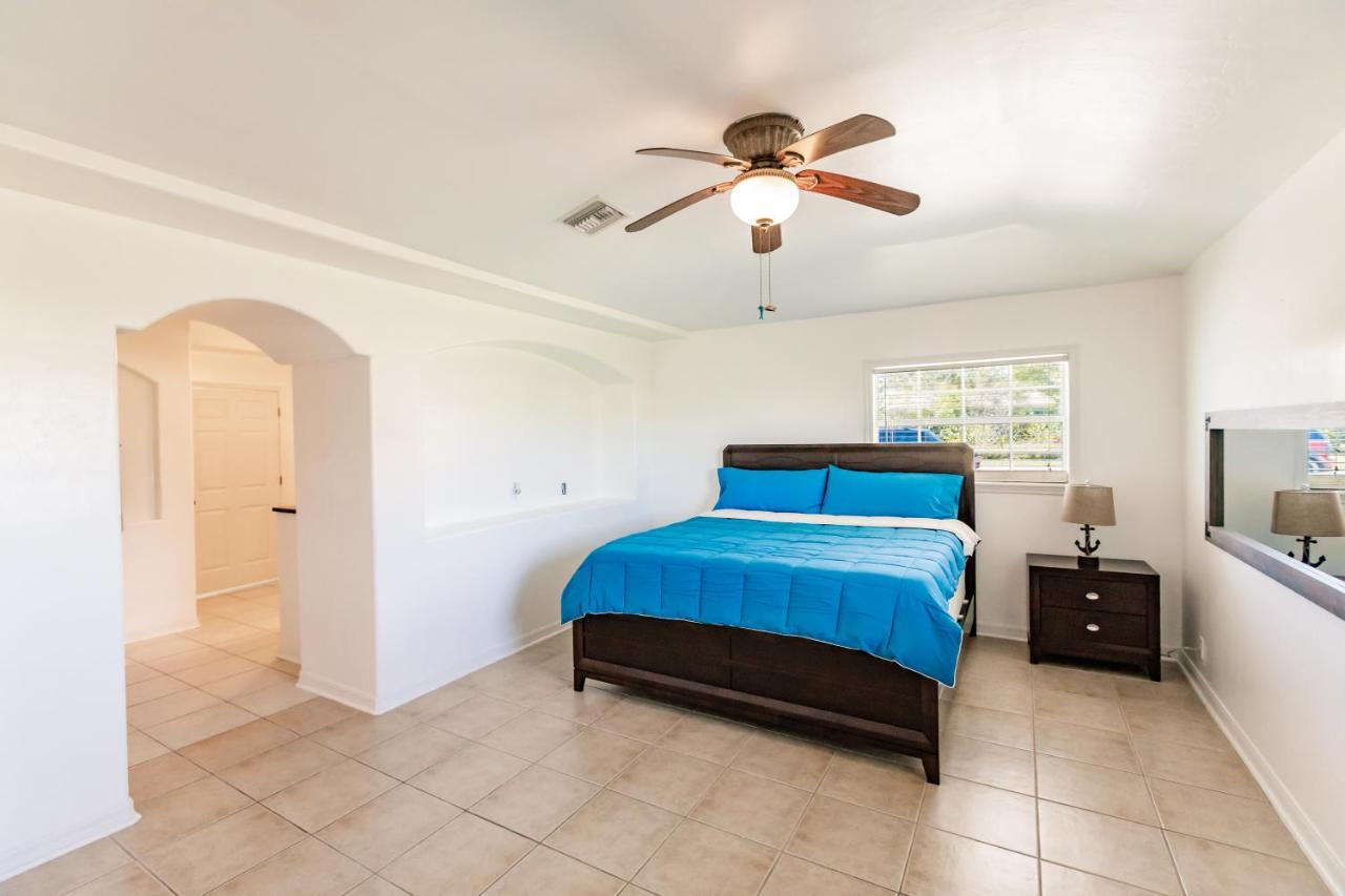New! Dock Canal Family Home W/Pool & Gulf Access! North Fort Myers Esterno foto
